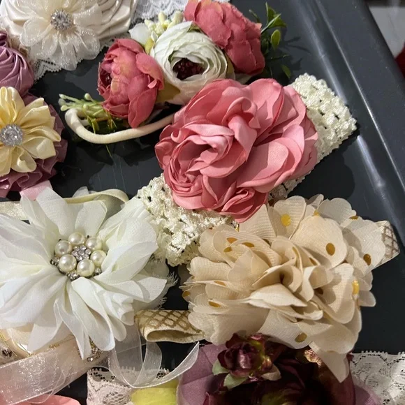 Newborn girl Fancy Bows w stones and flowers - Picture 2 of 4